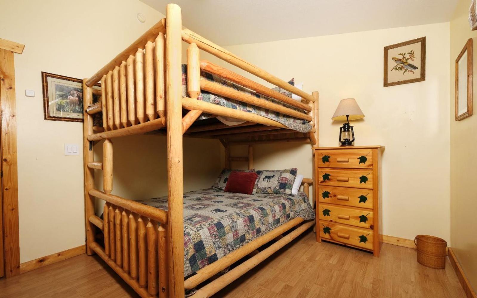 Villa Bears Den *